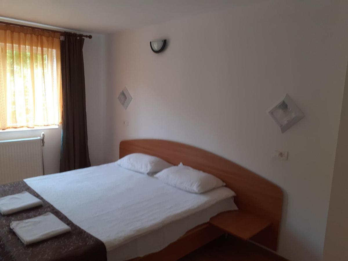 בית הארחה Gilău 	Casa Cionca מראה חיצוני תמונה