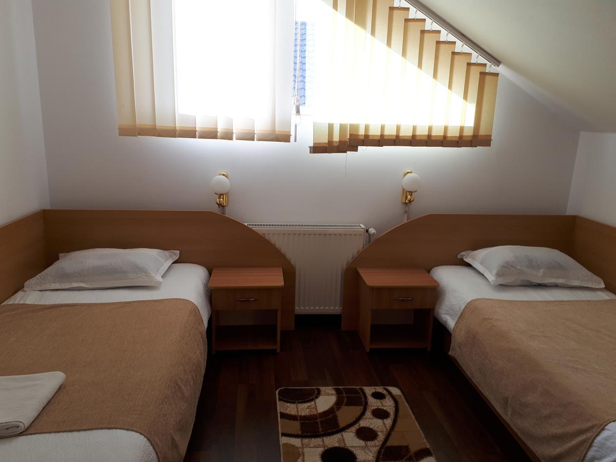 בית הארחה Gilău 	Casa Cionca מראה חיצוני תמונה
